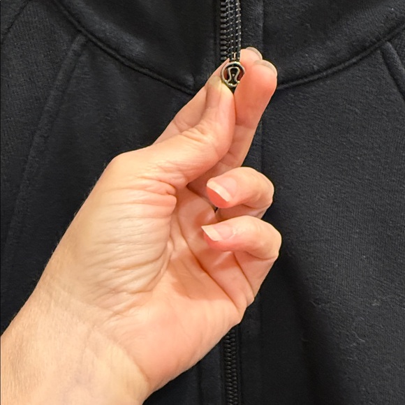 Lululemon Scuba Hoody - Picture 3 of 6
